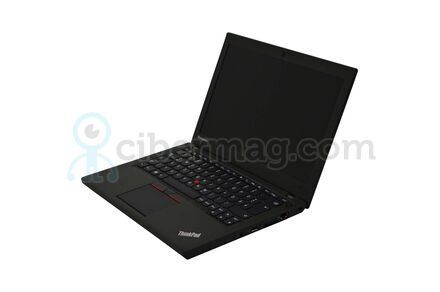 Ноутбук Lenovo ThinkPad X250 компактный, надежный