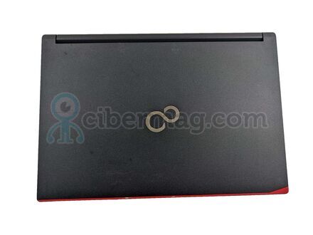 Ноутбук Fujitsu Lifebook E546 новая батарея