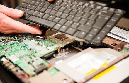 Заміна клавіатури ноутбука