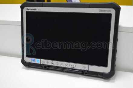 Максимально захищений планшет Panasonic Toughbook CF-D1 mk3 8Gb SSD 256