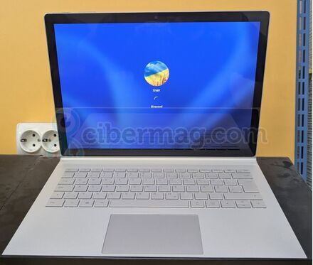 (уцынено) Microsoft Surface Book 2 i5-8350u 8/256gb 3k